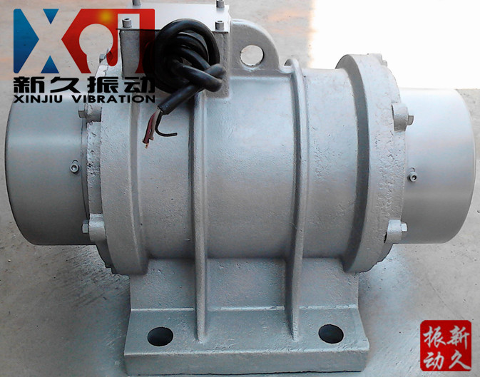 振動(dòng)電機(jī) 振動(dòng)電機(jī)